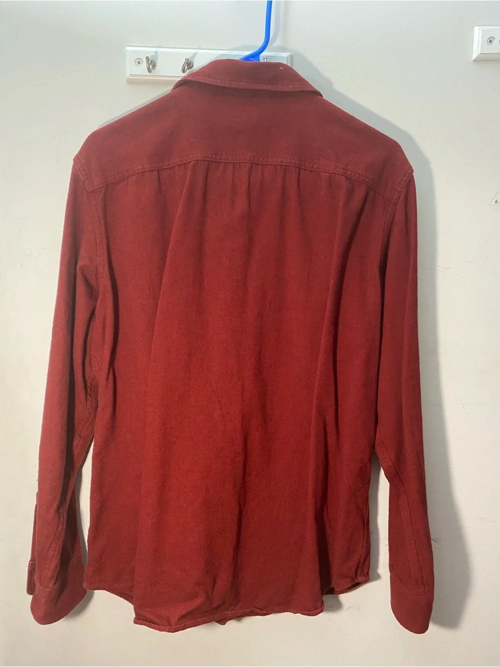 Banana Republic Men’s Rust Red Long-Sleeve Button-Front Shirt